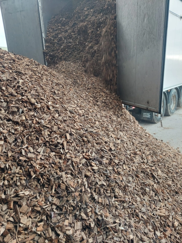 Delivery of G50 woodchip